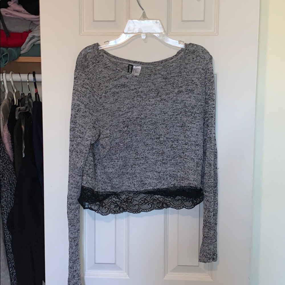 H&M Heathered grey long sleeve crop